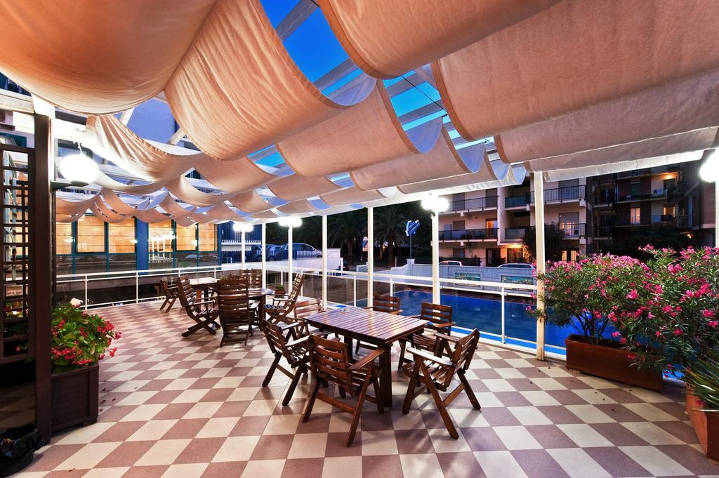 סן בנדטו דל טרנטו Hotel Continental מראה חיצוני תמונה
