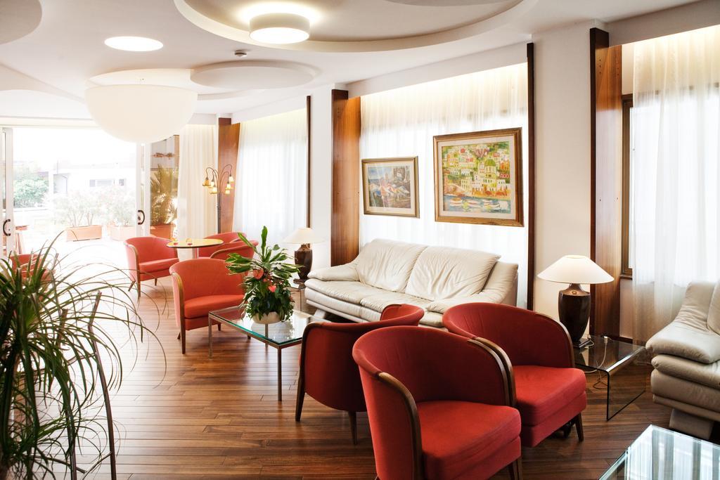 סן בנדטו דל טרנטו Hotel Continental מראה חיצוני תמונה