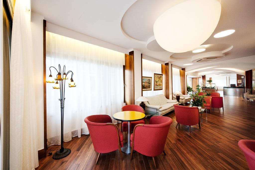 סן בנדטו דל טרנטו Hotel Continental מראה חיצוני תמונה